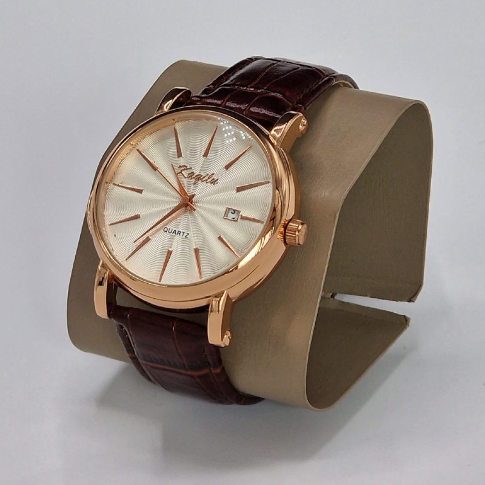  Ceasuri pentru Bărbați cu Data cu Curea din piele - 4 Modele Diferite, Engros