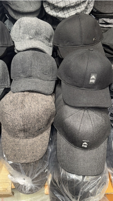 sapca barbati captusita cu urechi 12/set