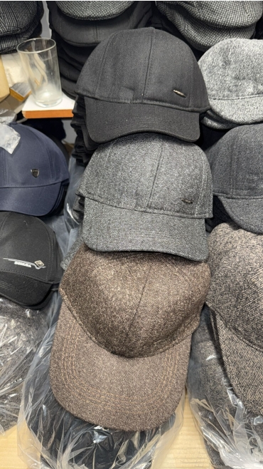 sapca barbati captusita cu urechi 12/set